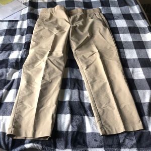 Izod khaki pants